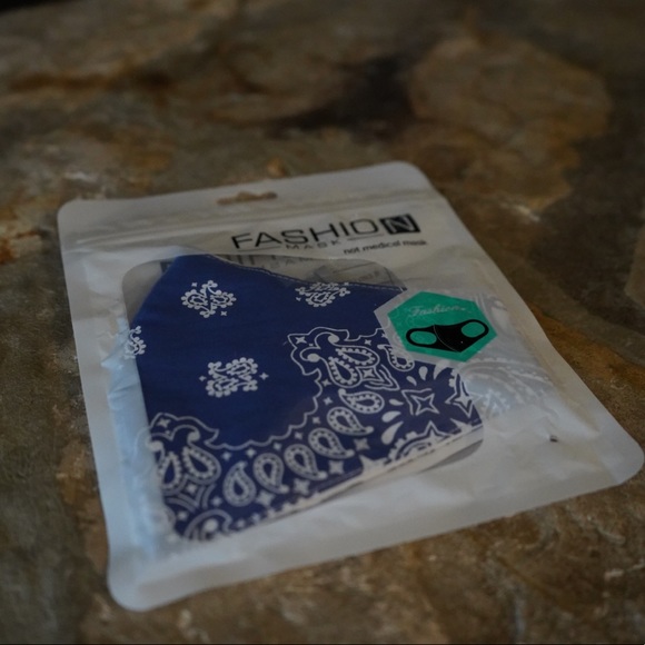 PSD & Sprayground Face Masks - Picture 6 of 7